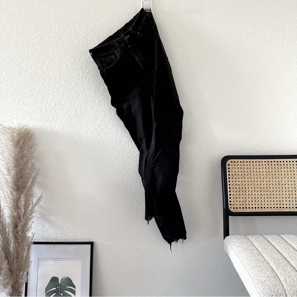 &Denim Supper Skinny High Waist Ankle Jean in Distressed Black Denim | Size 27